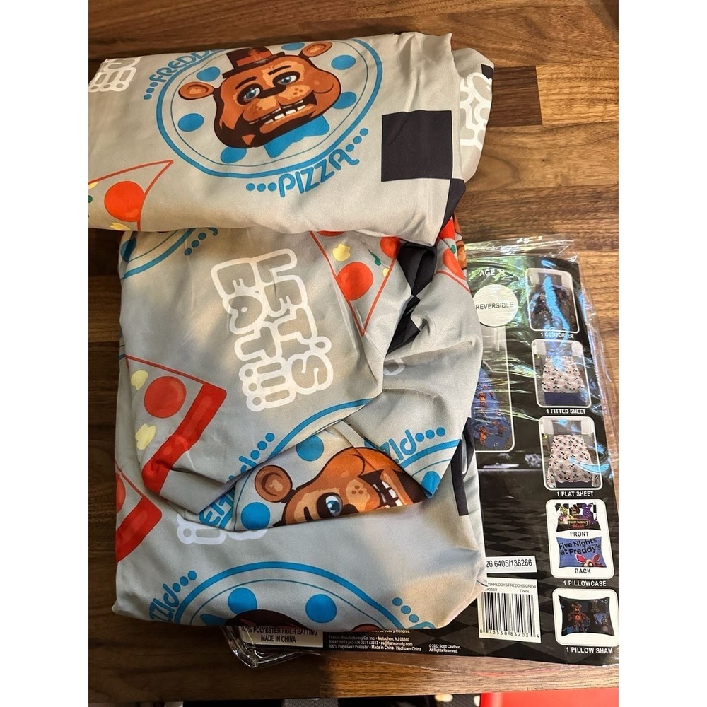 Five Nights at Freddy's Freddy Fazbear Crew Twin Sheet Set
